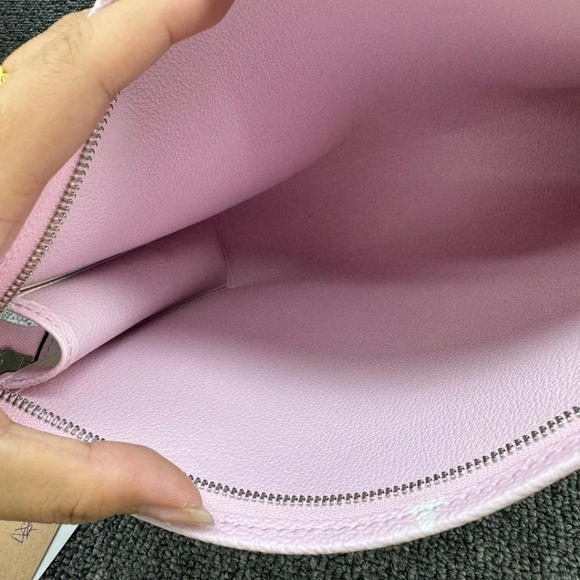 100% Authentic Louis Vuittion Multicolor Monogram Leather Clutch bag - Picture 13 of 15